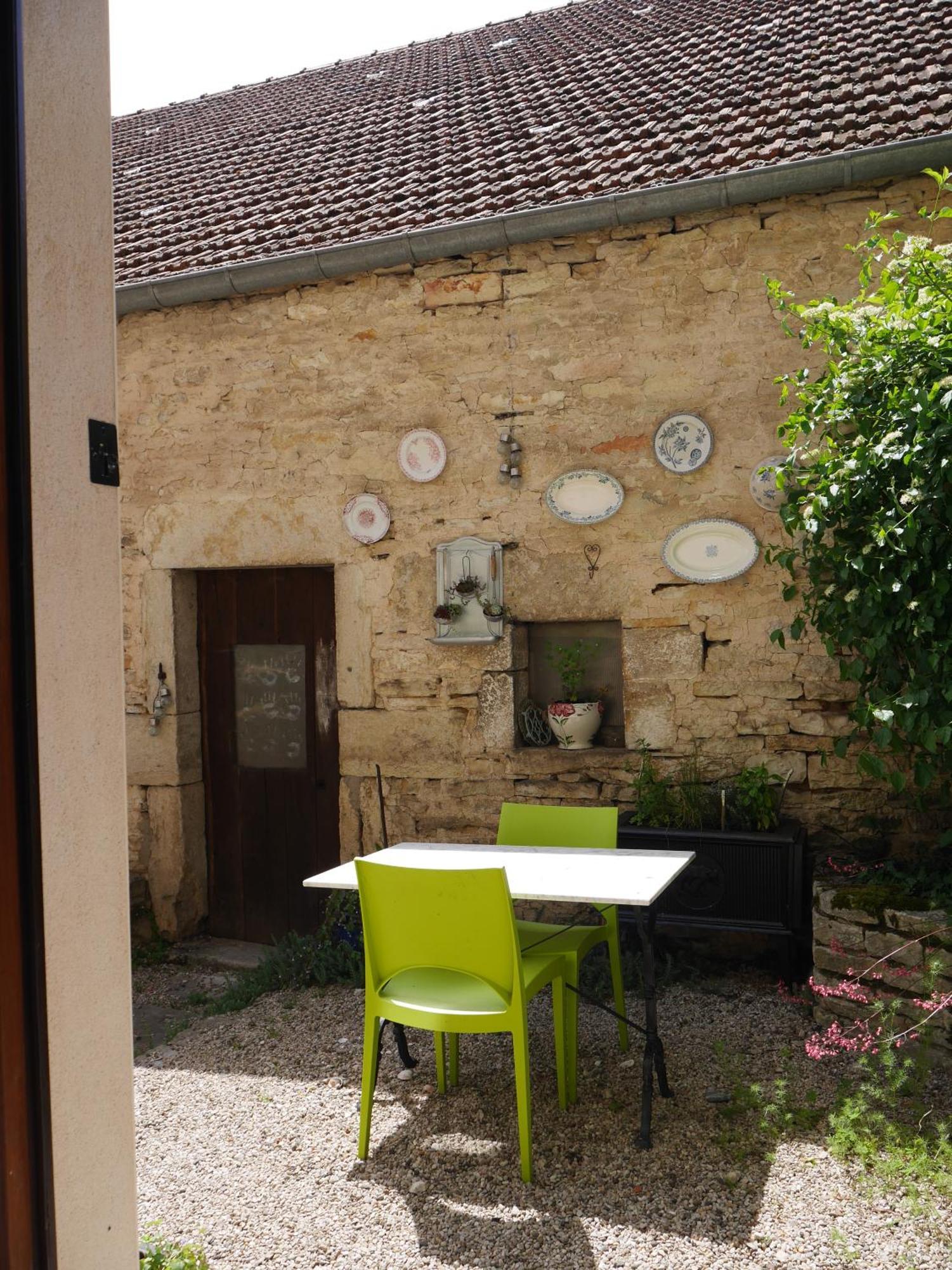 Au Coeur De Fontaine Apartment Luaran gambar